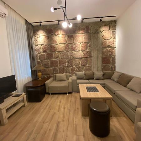 Nice Loft On Uznadze Street Tbilisi ภายนอก รูปภาพ